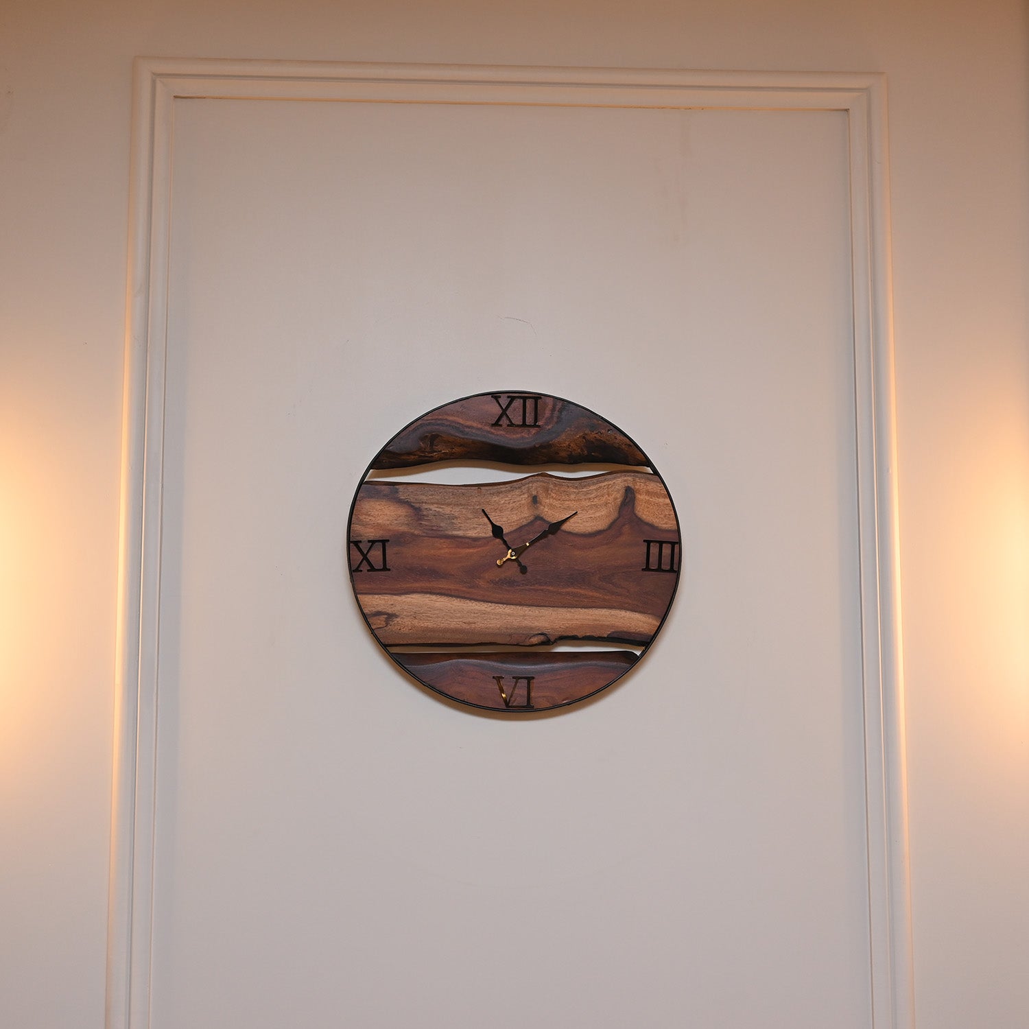 Kai Live Edge Clock