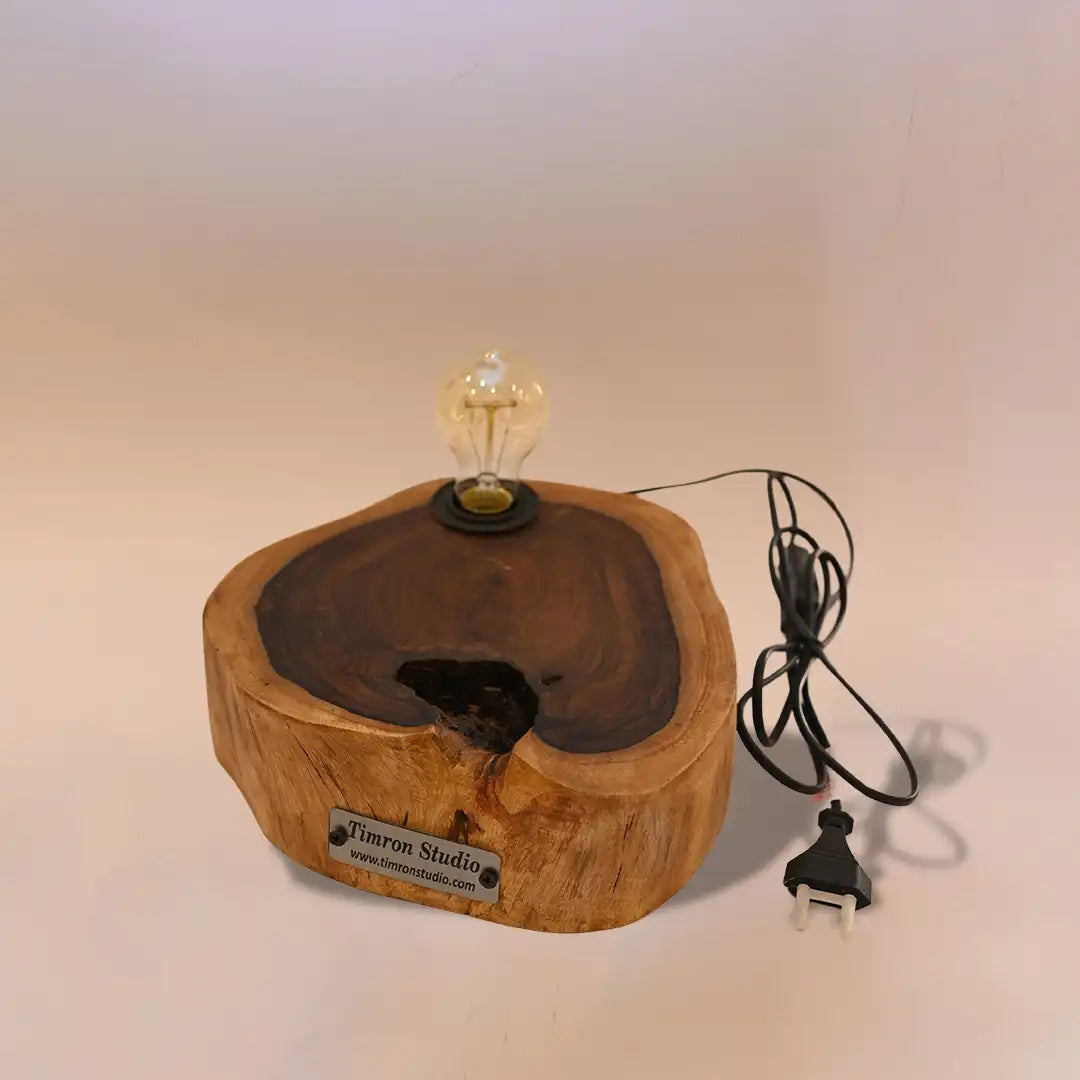 Luna Live Edge Lamp